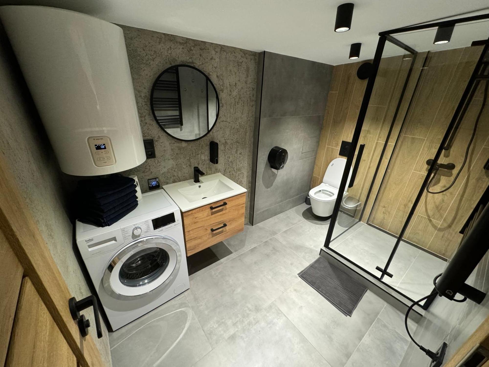 Gray Apartment 24H - Parking On The Street Katowice Ngoại thất bức ảnh
